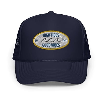 Gorra Trucker High Tides Good Vibes